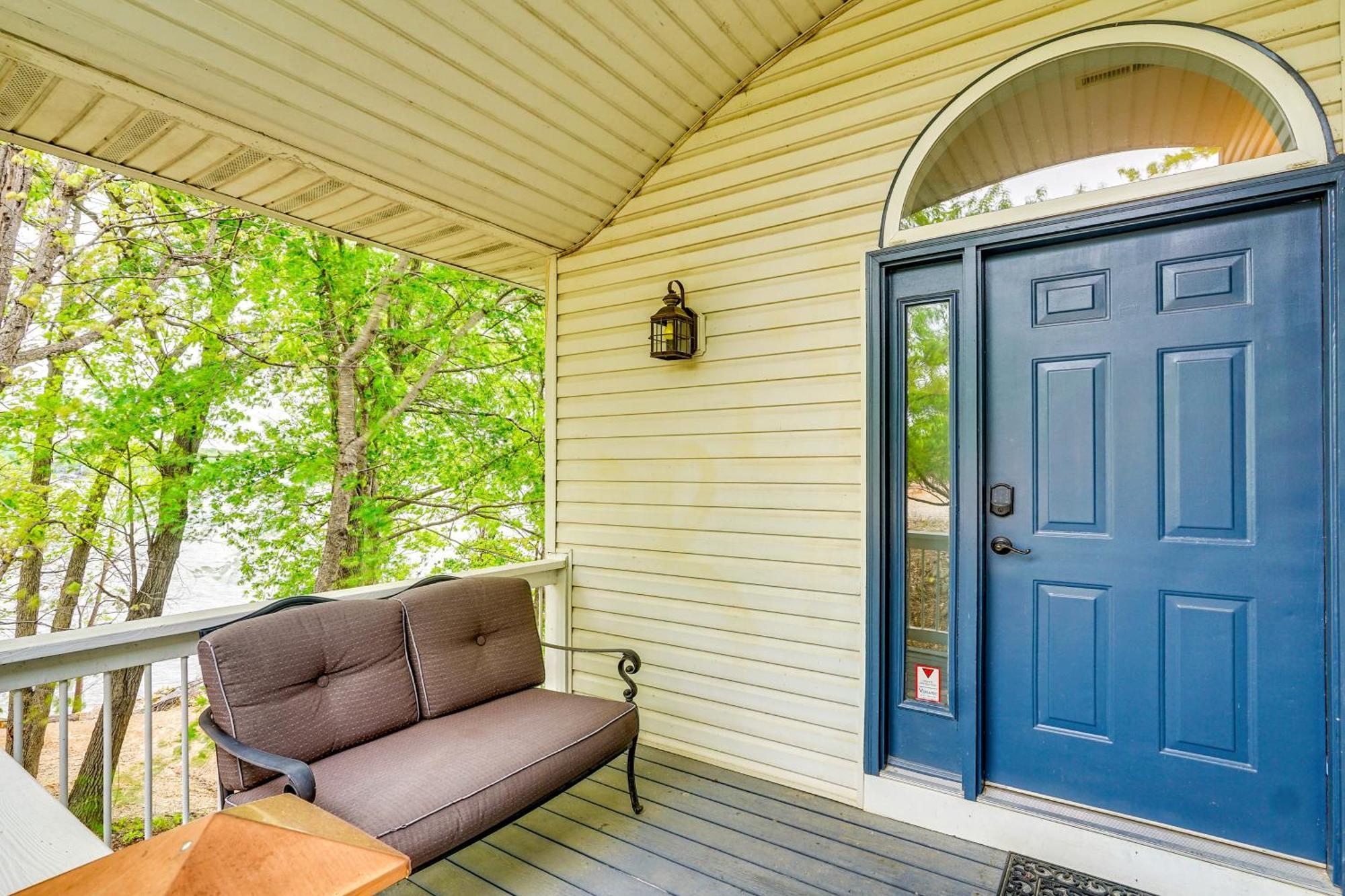 Townhouse With Shared Dock On Lake Of The Ozarks! Exterior photo