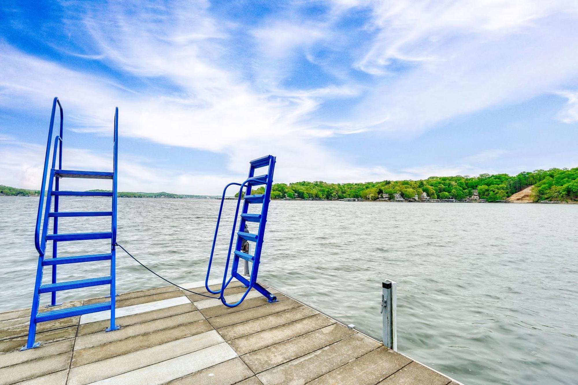 Townhouse With Shared Dock On Lake Of The Ozarks! Exterior photo