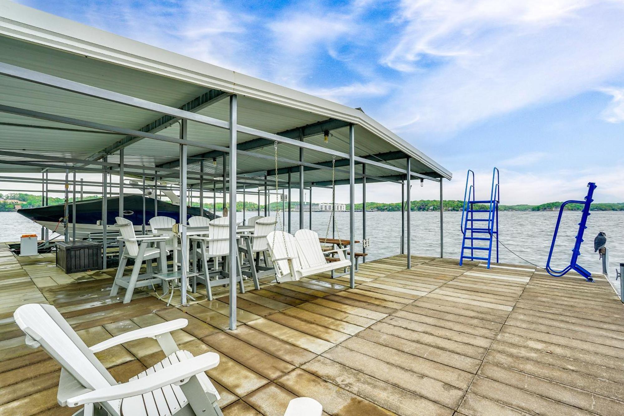 Townhouse With Shared Dock On Lake Of The Ozarks! Exterior photo