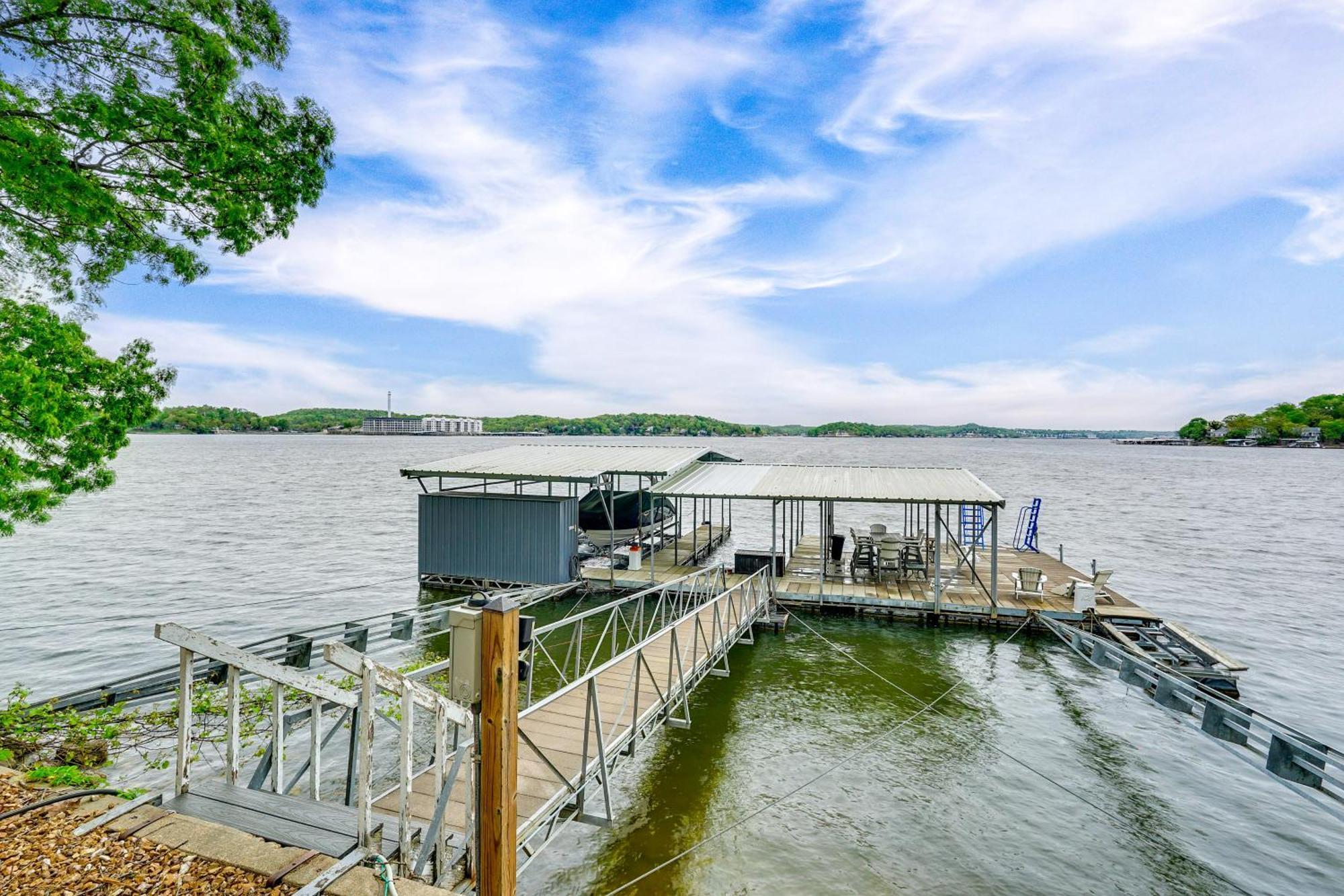 Townhouse With Shared Dock On Lake Of The Ozarks! Exterior photo