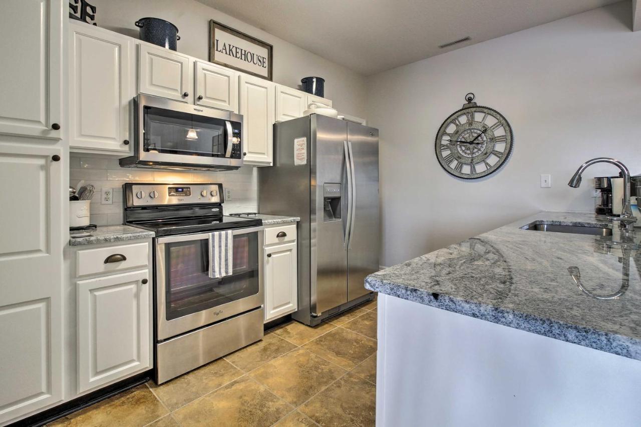 Townhouse With Shared Dock On Lake Of The Ozarks! Exterior photo